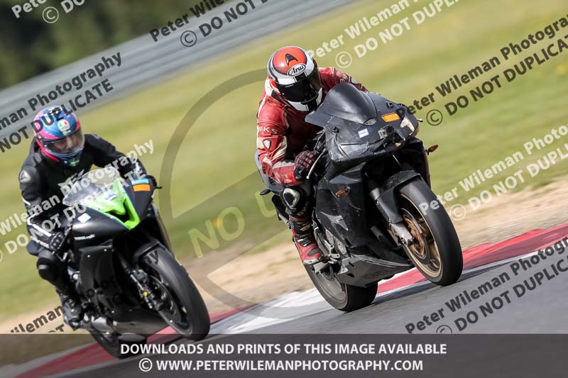 enduro digital images;event digital images;eventdigitalimages;no limits trackdays;peter wileman photography;racing digital images;snetterton;snetterton no limits trackday;snetterton photographs;snetterton trackday photographs;trackday digital images;trackday photos